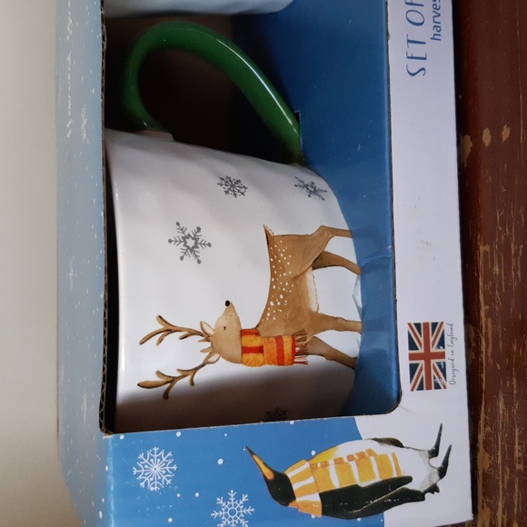 Set of Two Christmas Mugs - Picture 2 of 5